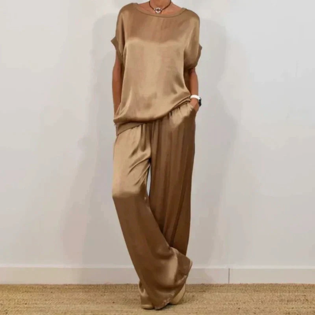 VERA | ELEGANT TWO-PIECE SUIT