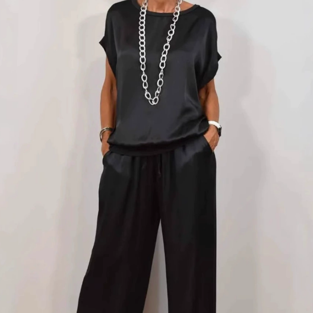 VERA | ELEGANT TWO-PIECE SUIT