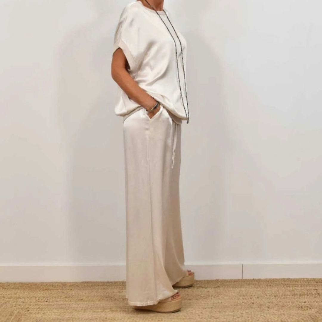 VERA | ELEGANT TWO-PIECE SUIT