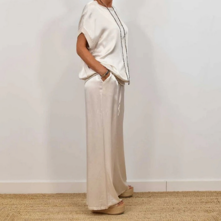 VERA | ELEGANT TWO-PIECE SUIT