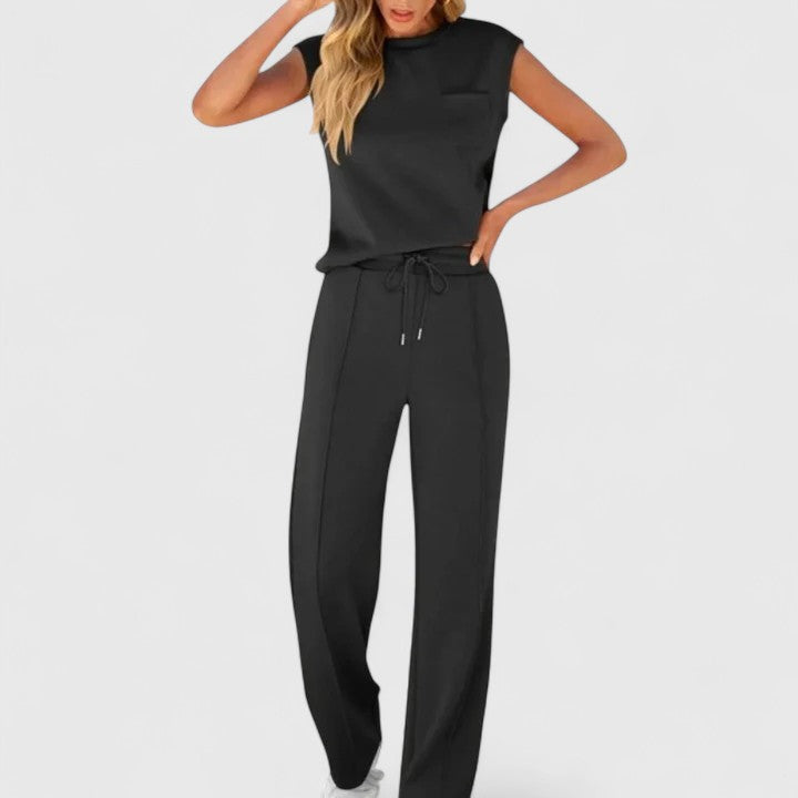 Idina | Comfortable Ensemble