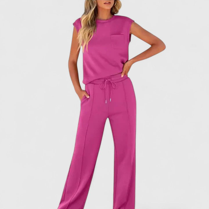 Idina | Comfortable Ensemble