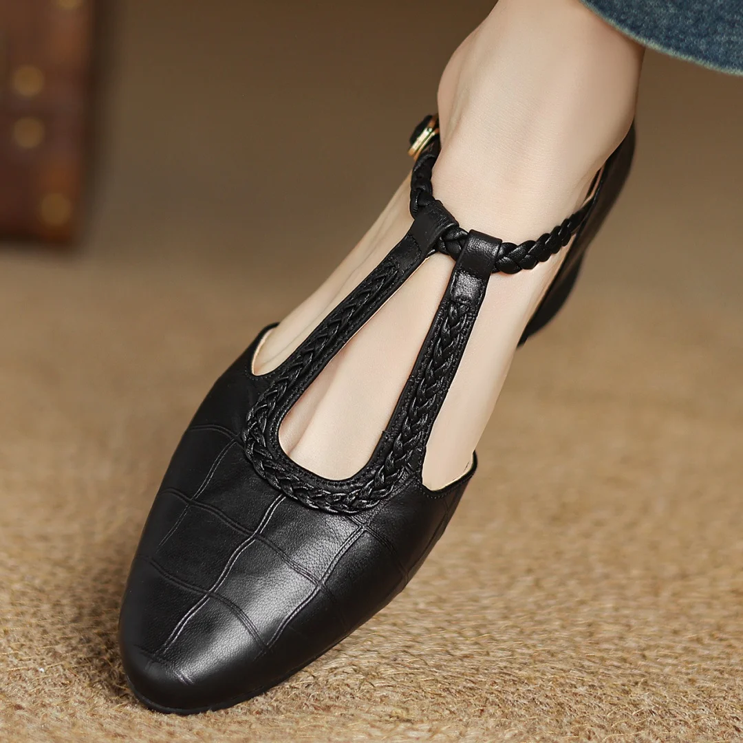 Freya | Classic Strap Shoes