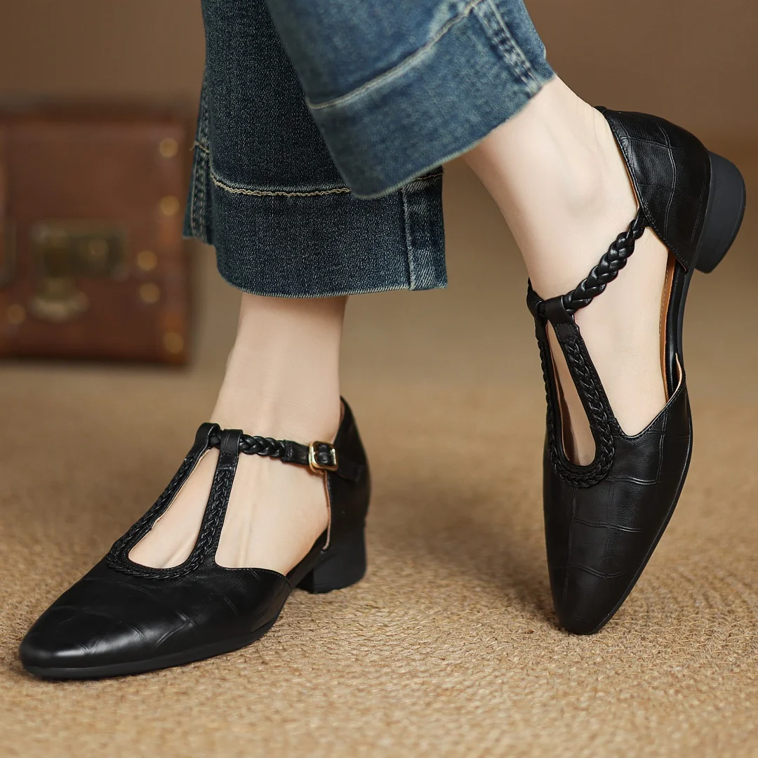 Freya | Classic Strap Shoes