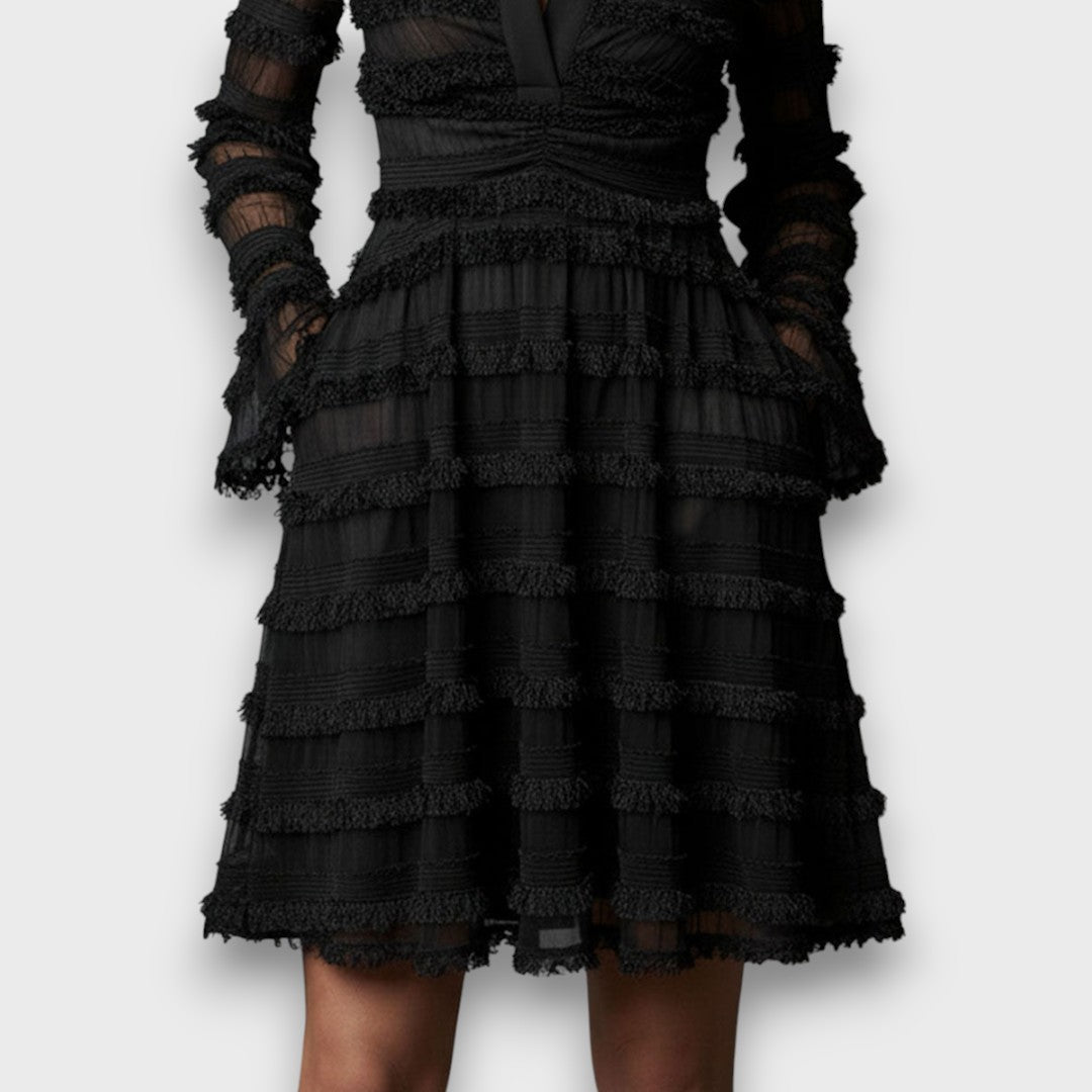 Cornelia | Timeless V-Neck Long Sleeve Dress